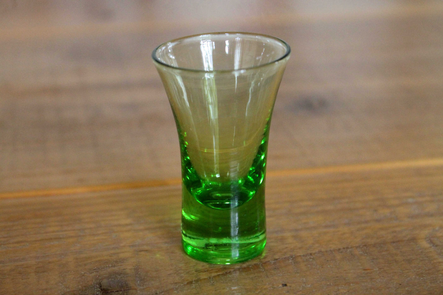レトロなショットグラス　オレンジ・緑　２点セット