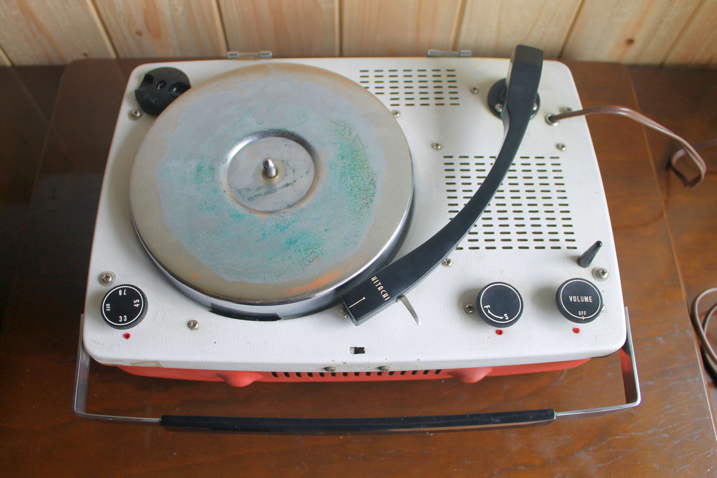 HITACHI(日立)　ポータブルレコードプレーヤー　ピンク