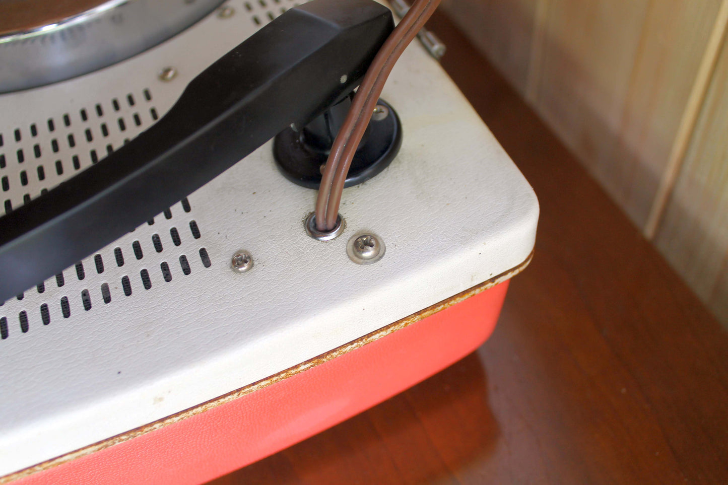 HITACHI(日立)　ポータブルレコードプレーヤー　ピンク