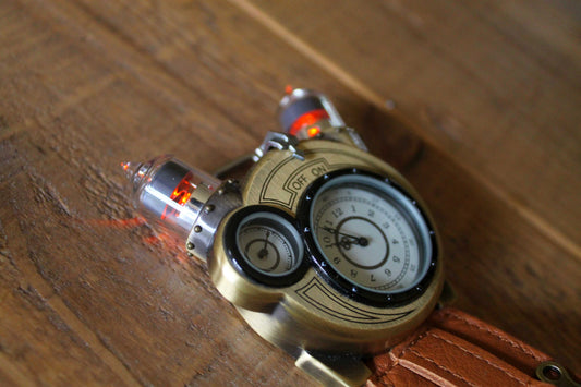 テスラウォッチ(Tesla Watch)　ThinkGeek　スチームパンク腕時計　付属品完備
