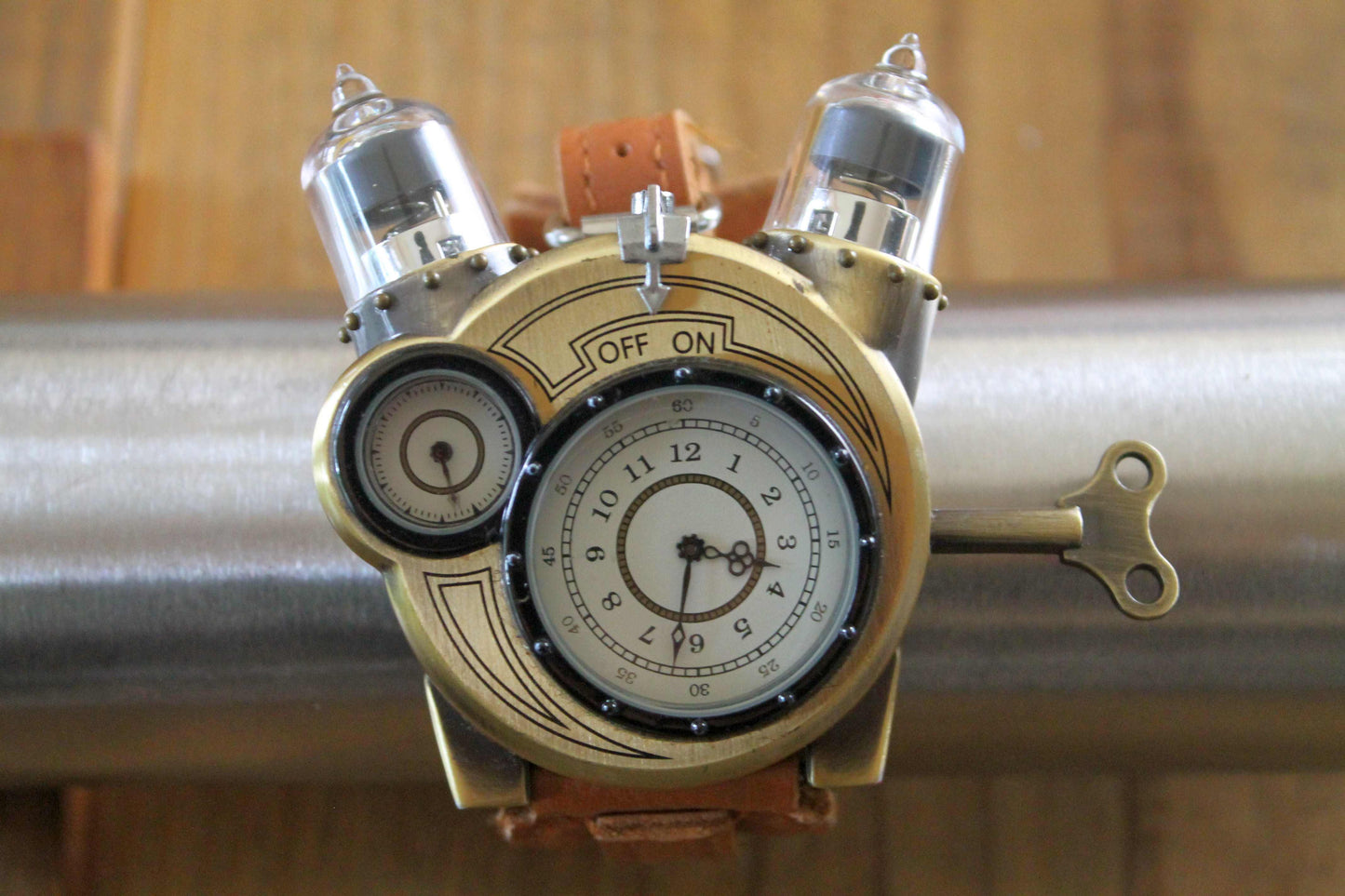 テスラウォッチ(Tesla Watch)　ThinkGeek　スチームパンク腕時計　付属品完備
