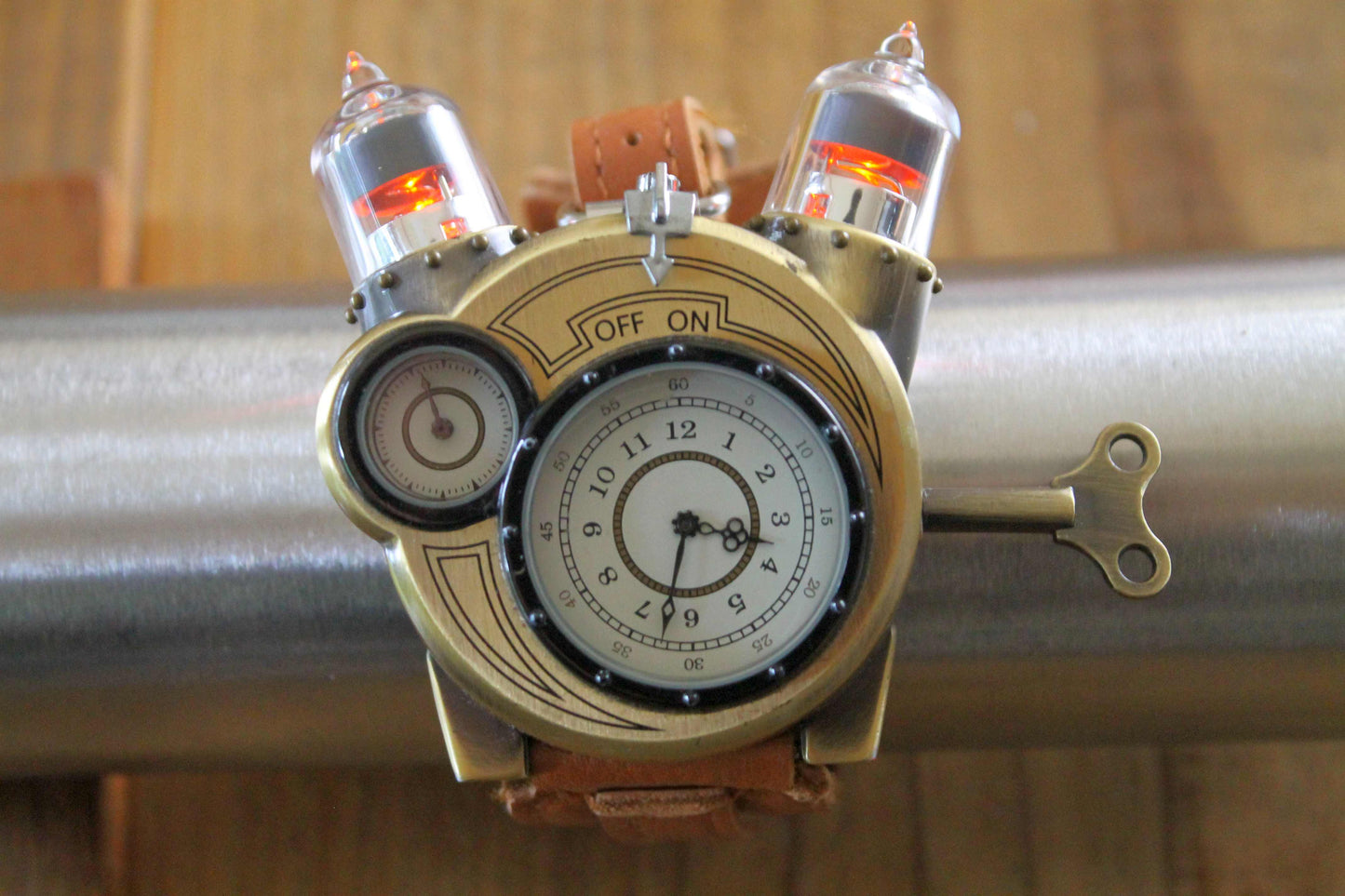 テスラウォッチ(Tesla Watch)　ThinkGeek　スチームパンク腕時計　付属品完備