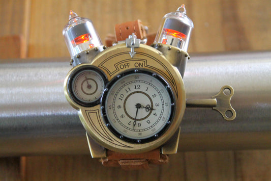 テスラウォッチ(Tesla Watch)　ThinkGeek　スチームパンク腕時計　付属品完備