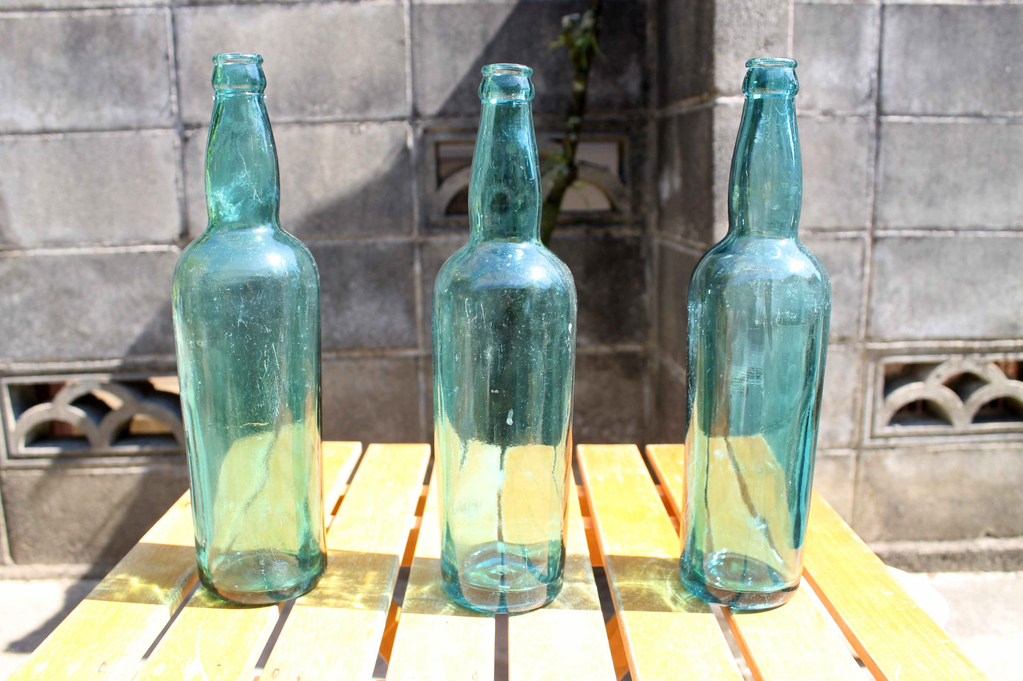 レトロガラス空瓶　青緑色　ビール大瓶サイズ　【1個販売】